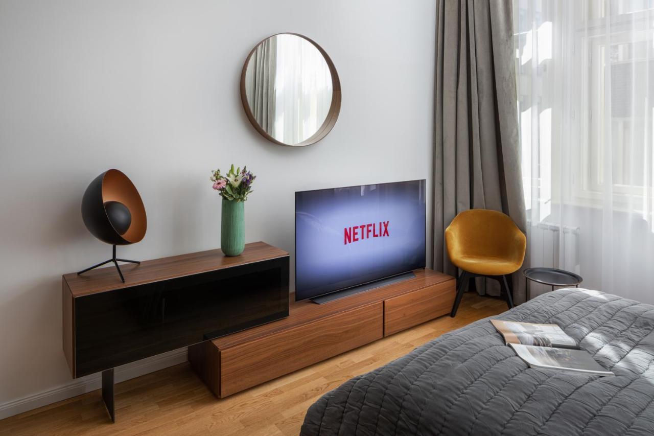 Prague Days - Elegant Studios Near Wenceslas Square Екстер'єр фото