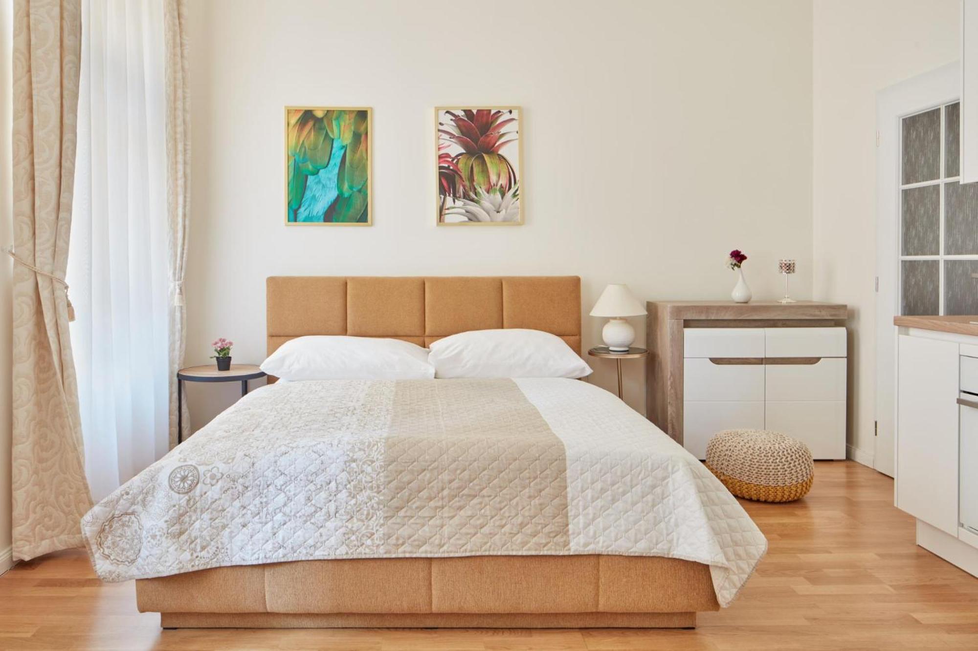Prague Days - Elegant Studios Near Wenceslas Square Екстер'єр фото